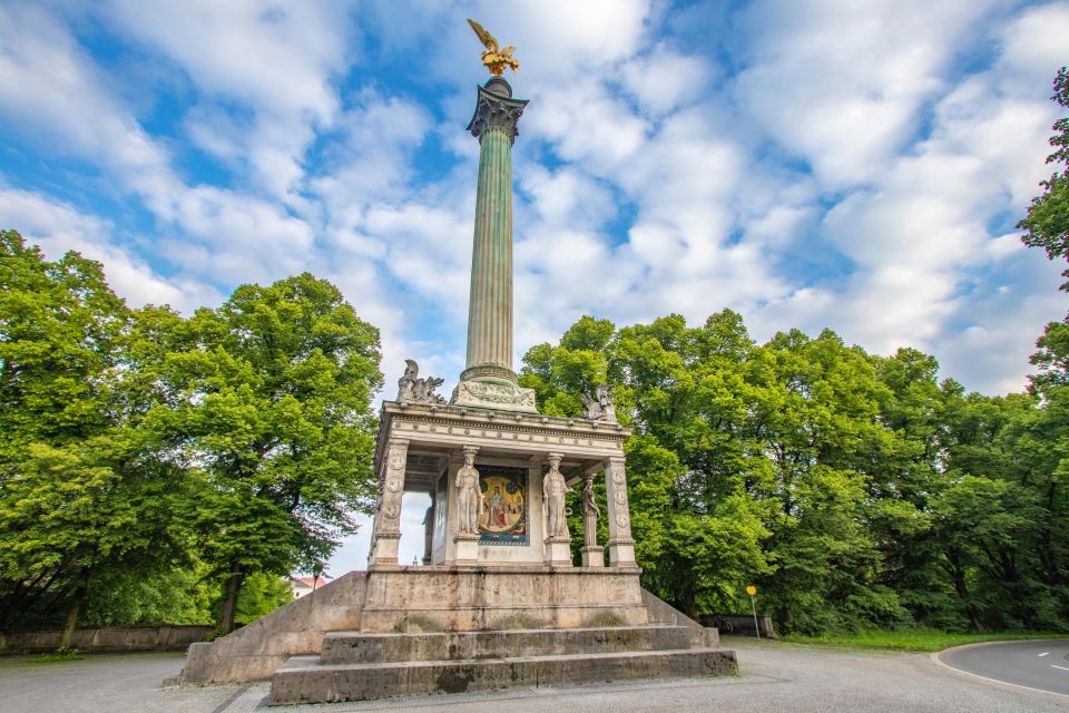 Munich: Private Exclusive History Tour With a Local Expert - Engaging With the Local Guide