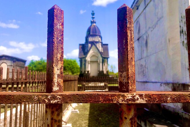 New Orleans Cemetery Walking Tour - Tour Duration and Group Size