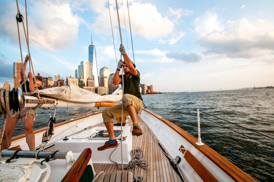 New York City: Sunset Sail Aboard a Schooner - Meeting Point and Requirements