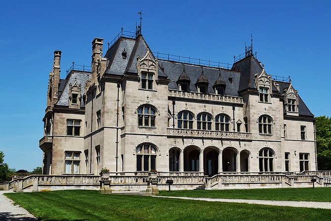 Newport Gilded Age Mansions Trolley Tour With Breakers Admission - Exploring Newports History