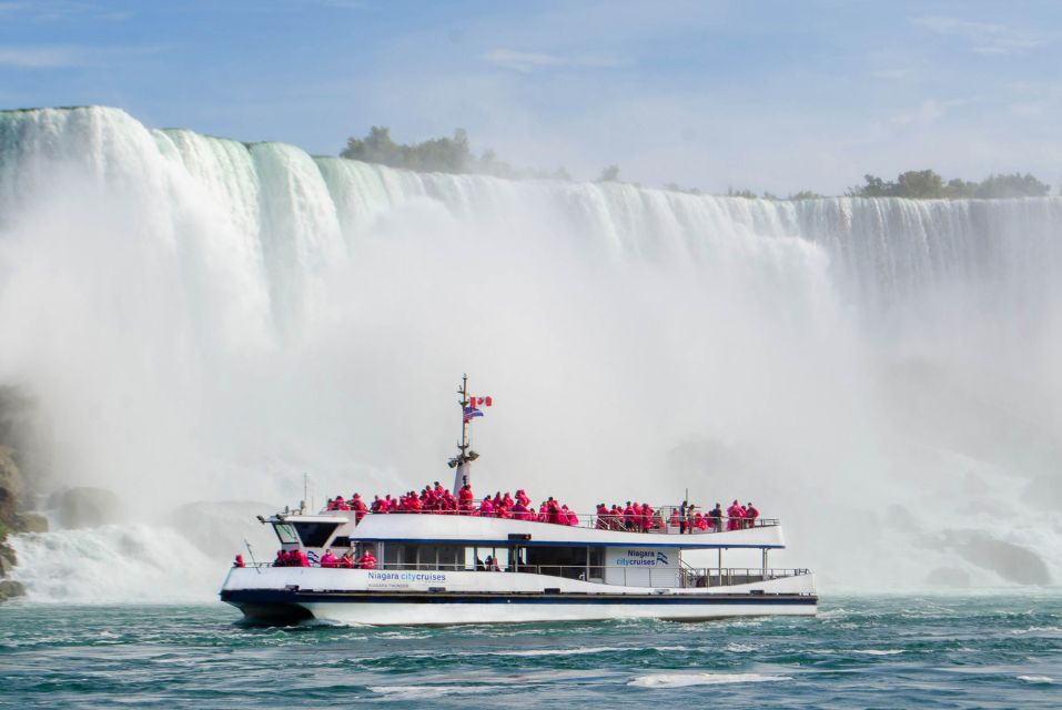 Niagara Falls, Canada: Sightseeing Tour With Boat Ride - 3-Hour Sightseeing Experience