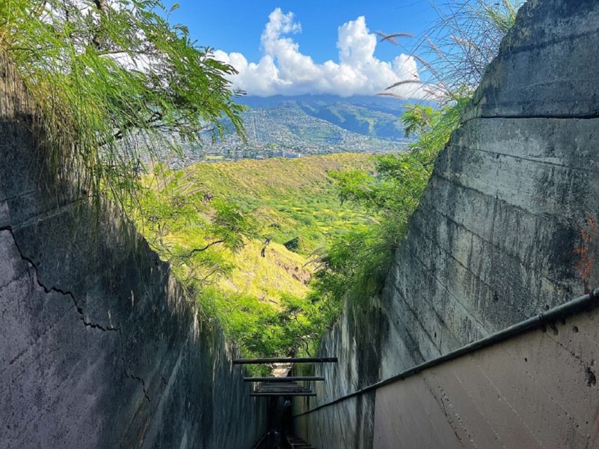 Oahu: Diamond Head Crater Trailhead Transfer & Entry Fee - Frequently Asked Questions