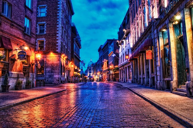 Old Montreal at Twilight Walking Tour Semi-Private - Frequently Asked Questions