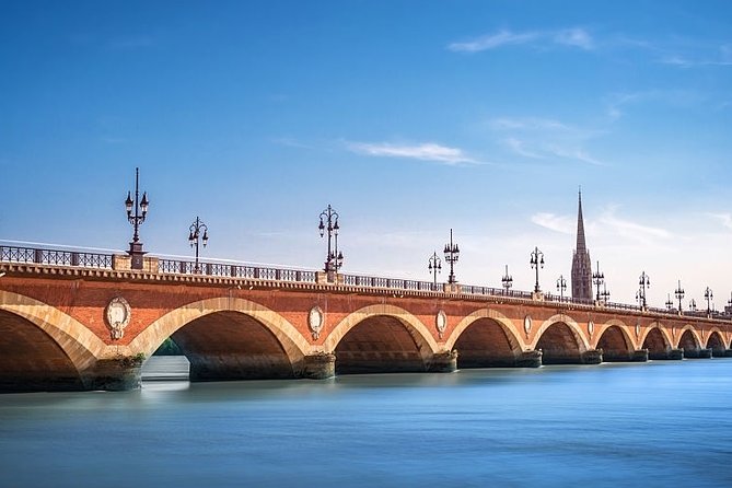 Outdoor Escape-Game | the Bordeaux Robbery - Unique Outdoor Experience in Bordeaux