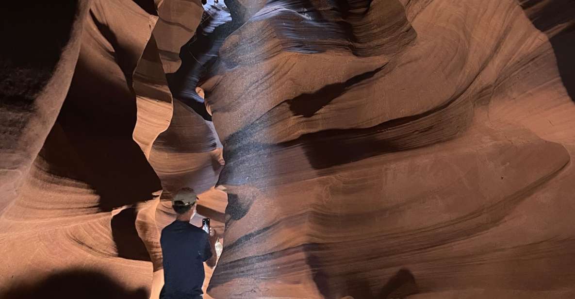 Page: Upper & Lower Antelope Canyon Combo Day Trip - Physical Fitness Level