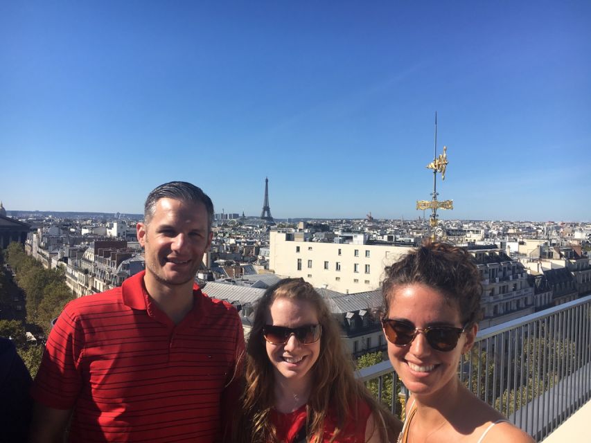 Paris: Book a Local Friend - Group Size and Availability