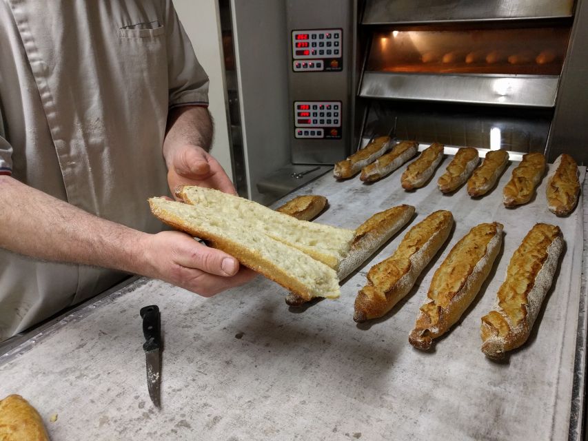 Paris: Bread and Croissant-Making Class - Accessibility and Logistics