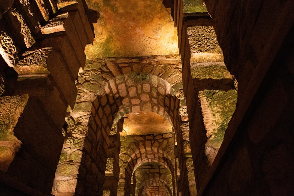 Paris Catacombs Skip-the-Line Guided Tour and Special Access - Temperature in the Catacombs