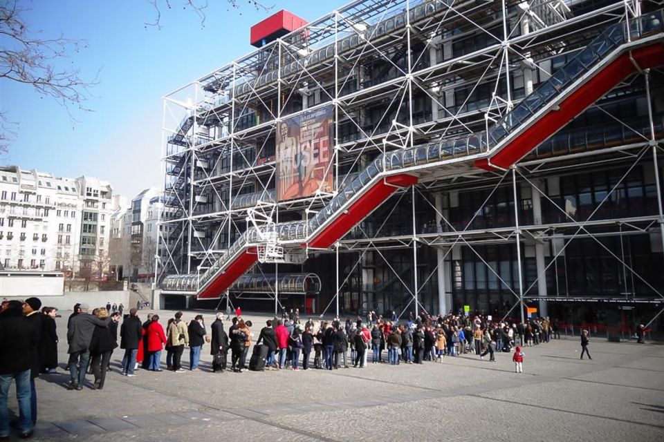 Paris: Guided Tour of Marais in English - Architectural Marvels