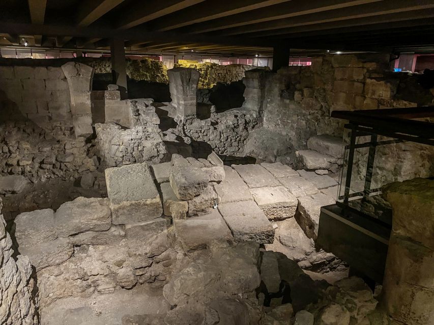 Paris: Notre Dame Outdoor Walking Tour With Crypt Entry - Important Considerations