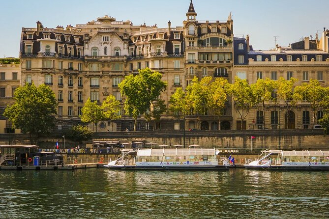 Paris - One Hour Seine River Cruise With Recorded Commentary - Potential Issues to Consider