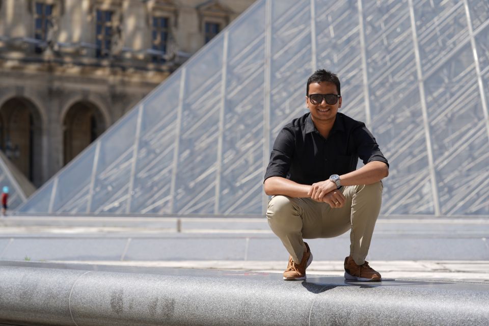 Paris: Private Photoshoot Outside The Louvre Museum - Share Memorable Photoshoot Moments