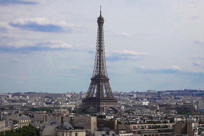 Paris Tour: Eiffel Tower Lunch, Boat Cruise, and Louvre Tour - Seine River Cruise