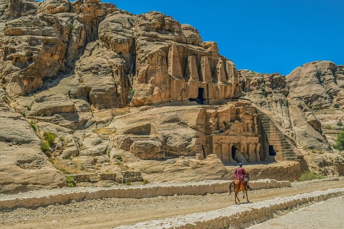 Petra 1-Day Tour From Jerusalem With FREE Authentic Lunch - Important Considerations