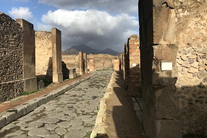 Pompeii - Small Group Tour - Meeting and End Point