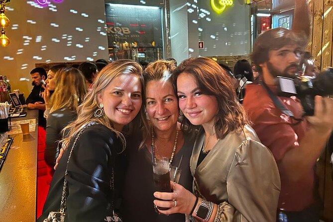 Porto Pubcrawl: 5h,6 Drinks,4 Bars &Skip the Line Club Entry - Public Transportation