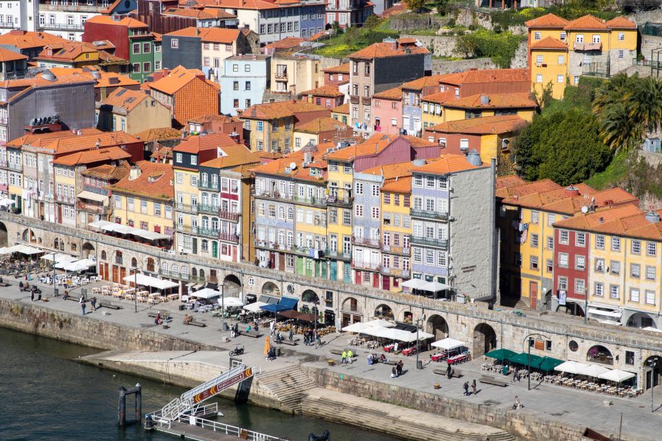 Porto: Self-Guided Treasure Hunt Tour - Exploring Porto