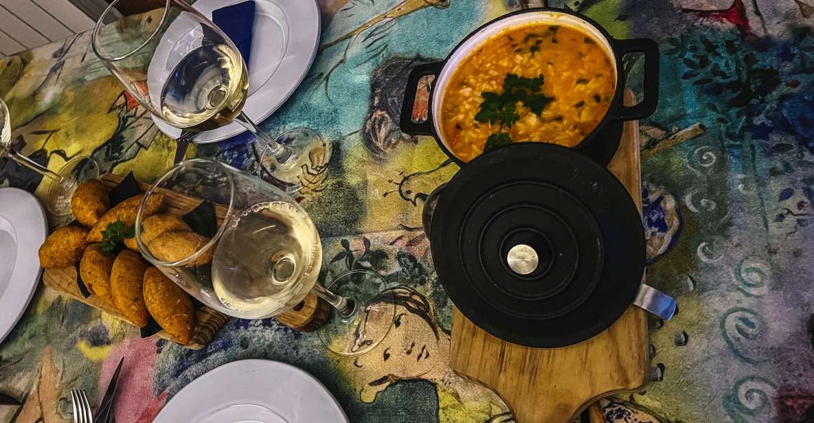 Porto: Walking Dinner Tour With Family-Owned Restaurants - Meeting Point and Tour Details