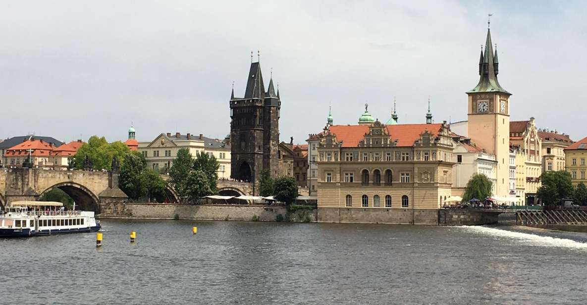 Prague: 1-Hour Vltava River Cruise - Planning Your Cruise