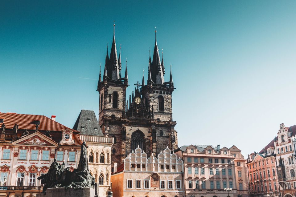 Prague: Express Walk With a Local in 90 Minutes - Personalized and Flexible Itinerary