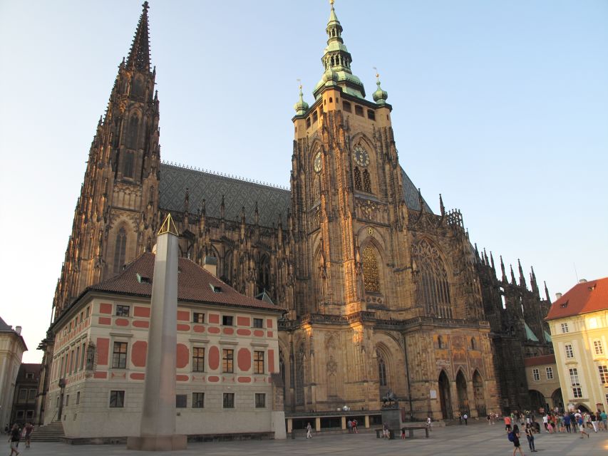 Prague: Vintage Car Ride and Walking Tour - Customer Reviews