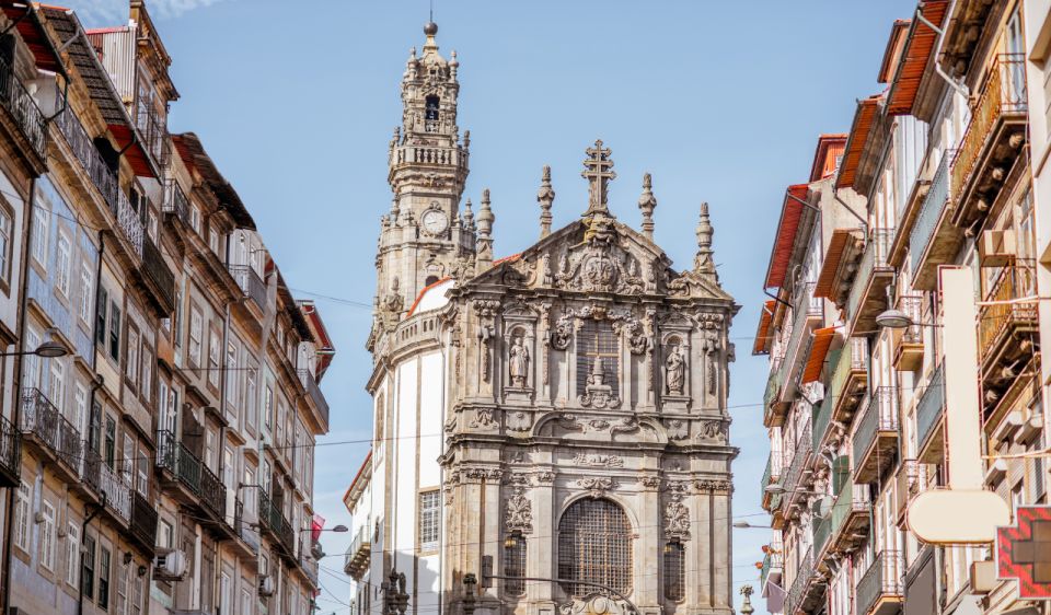 Private 4 Hours Tour of the Main Monuments in Oporto - Included Attractions and Amenities