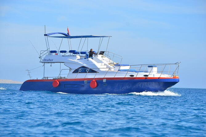 Private Boat to Dolphin House Snorkeling With Lunch : Hurghada - Lunch and Refreshments