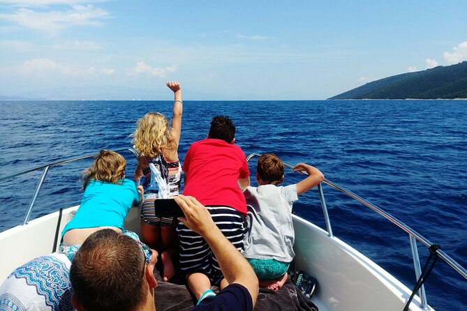 Private Boat Tour to Brac and Solta Islands: Non-Touristy Itinerary - Pricing and Lowest Price Guarantee