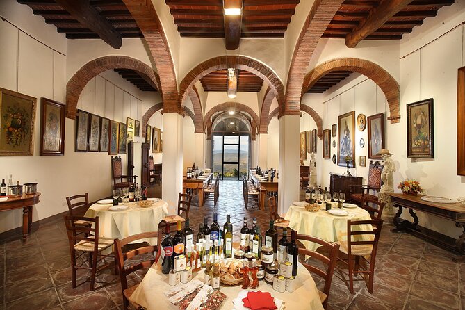 Private Daytrip to Siena & Chianti Wine Country, With Wine Tasting From Florence - Lunch at a Family-run Restaurant