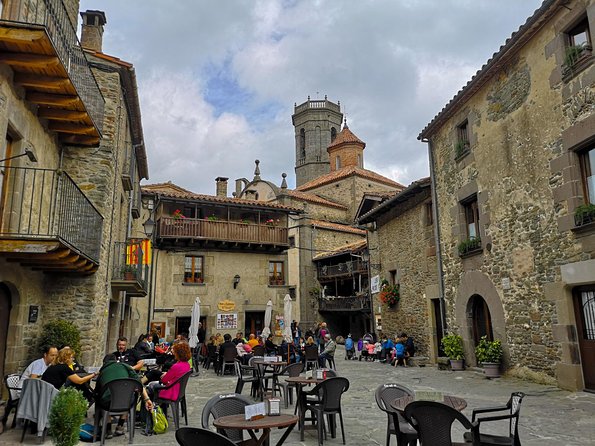 Private Full Day Trip to Medieval Villages of Catalonia + Lunch Front of a Lake - Confirmation and Additional Information