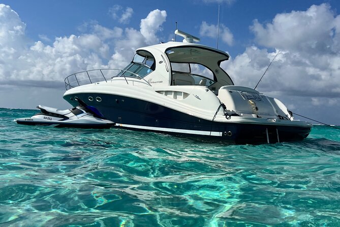 Private Luxury Halfday W/Jetski Stingray City, Snorkeling & Starfish Beach Tour - Cayman Islands Yacht Club