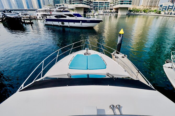 Private Luxury Yacht Cruise Around Atlantis and Dubai Marina - Additional Details