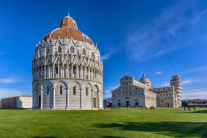 Private Pisa Discovery Walking Tour With Leaning Tower Access - Accessibility and Physical Considerations