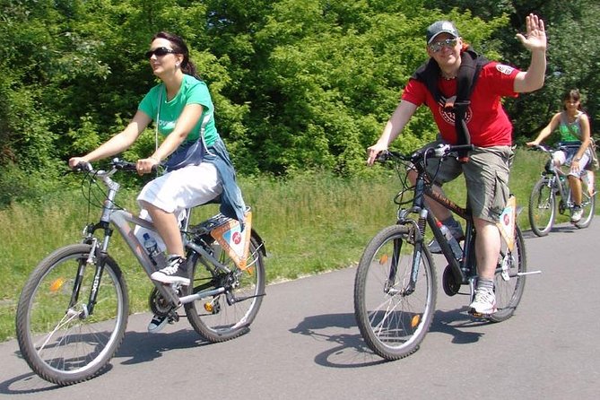 PRIVATE - River & Park Bike Tour to Troja Chateau (Small Groups) - Confirmation and Booking