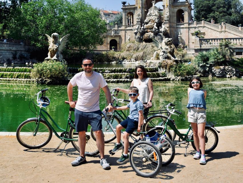 Private Sightseeing Barcelona by Bike & Photo Shooting Tour - Booking and Reservation Process