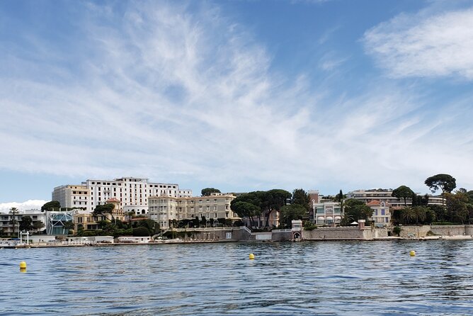 Private Solar Catamaran Cruise in Antibes Juan Les Pins - Meeting and Pickup Logistics