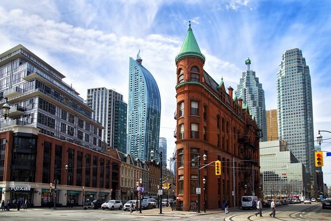 Private Toronto Guided City Tour - Insightful Commentary and Trivia