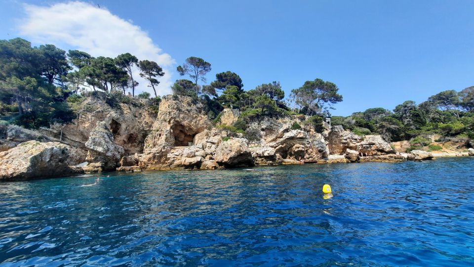 Private Tour on a Sailboat - Swim and Paddle - Antibes Cape - Discovering the French Riviera