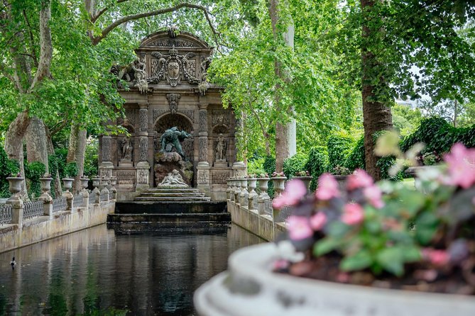 Private Tour: Secrets of Notre Dame & Latin Quarter With a Local - Physical Requirements