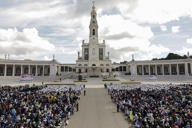 Private Tour to Fatima, Nazare and Obidos - Cancellation and Guarantee