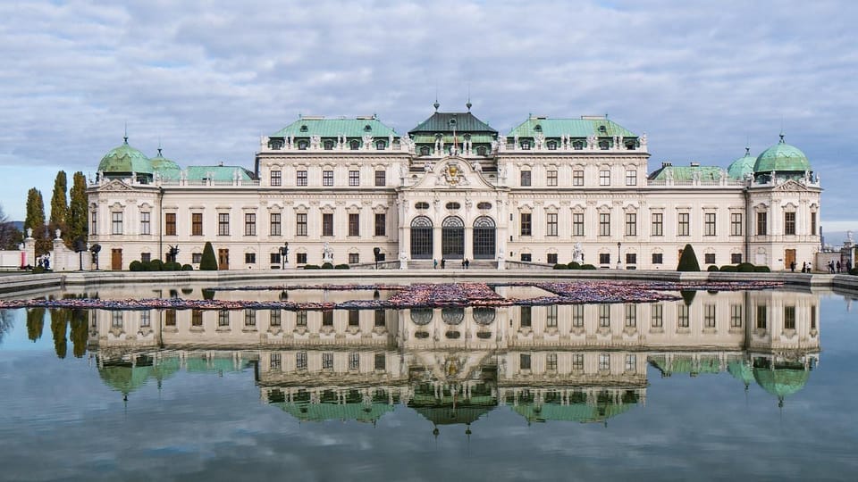 Private Tour Vienna: 4 Hours by Car - St. Stephens Cathedral and Hundertwasserhaus