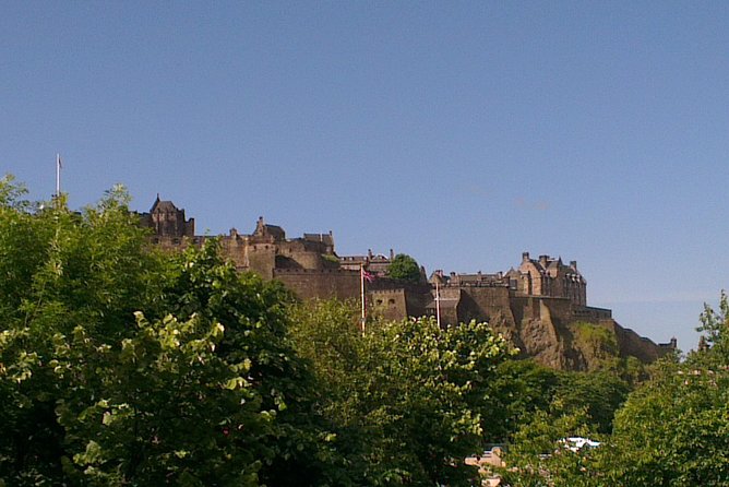 Private Walk: Edinburgh Old Town and New Town - Intimate and Customized Experience