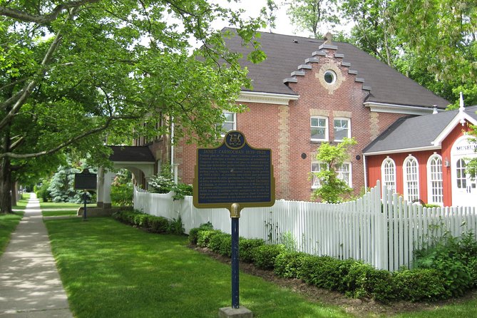 Private Walking Tour of Niagara-on-the-Lake Historic District - Complement Sightseeing With Wine Tasting