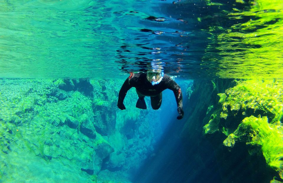 Reykjavik: Silfra Snorkel Tour & Fly Over Iceland VR Ticket - Age and Accompaniment