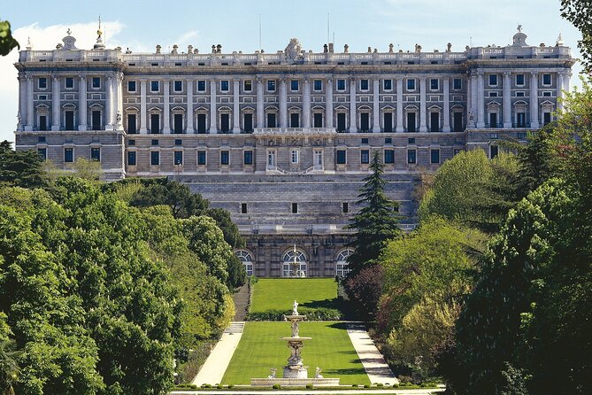 Royal Palace of Madrid Early Entrance Tour Skip-The-Line Ticket - Inclusions and Exclusions of the Tour