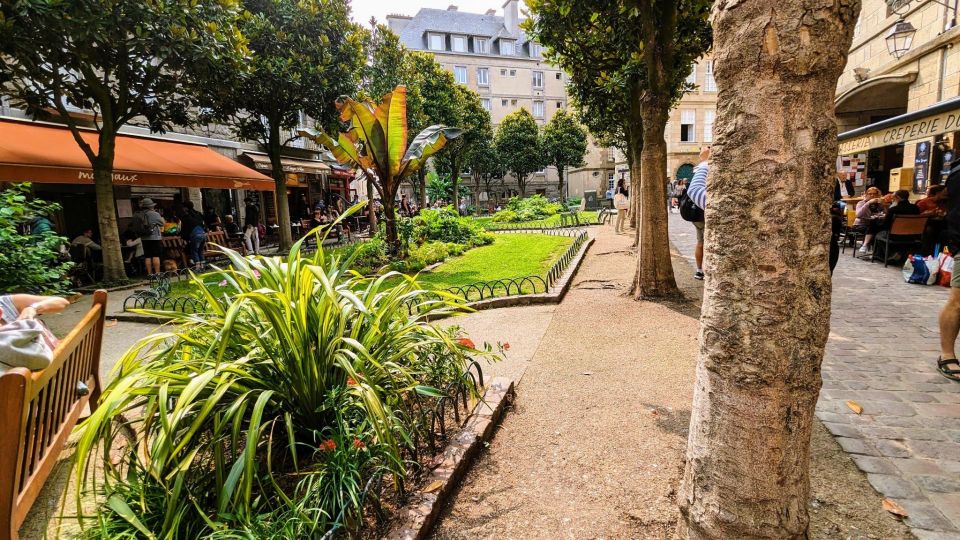 Saint Malo: Self-Guided Walk Through the Historic Old Town - Flexible Booking and Pricing