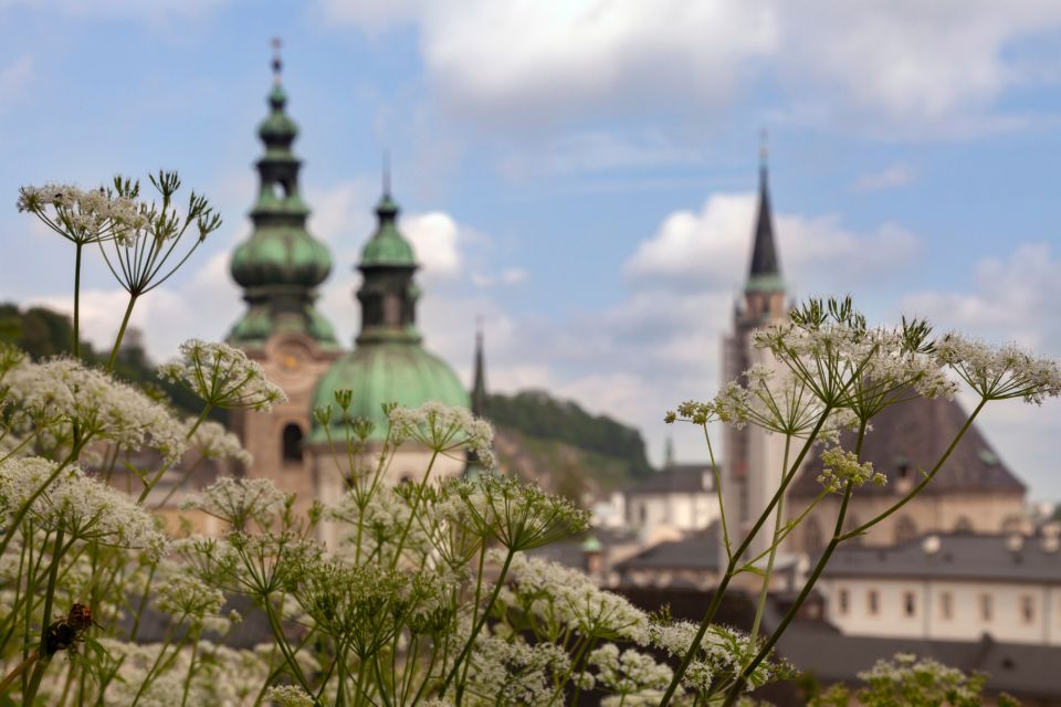 Salzburg: First Discovery Walk and Reading Walking Tour - Reaching Fortress Hohensalzburg