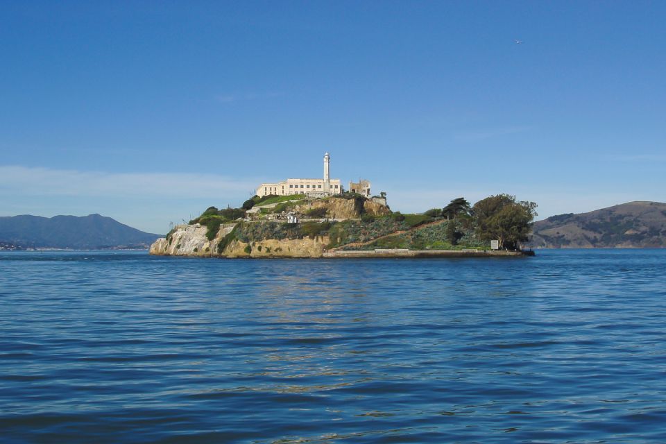 San Francisco: Golden Gate Bike Tour and Alcatraz Ticket - Included in the Package