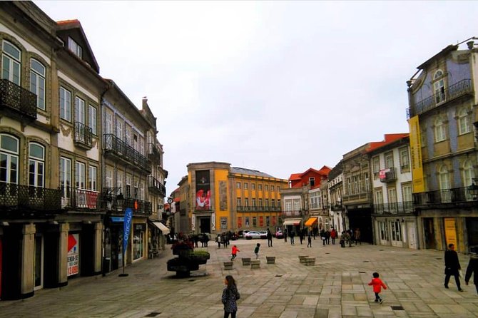 Santiago De Compostela & Viana Do Castelo From Porto - Transportation and Logistics