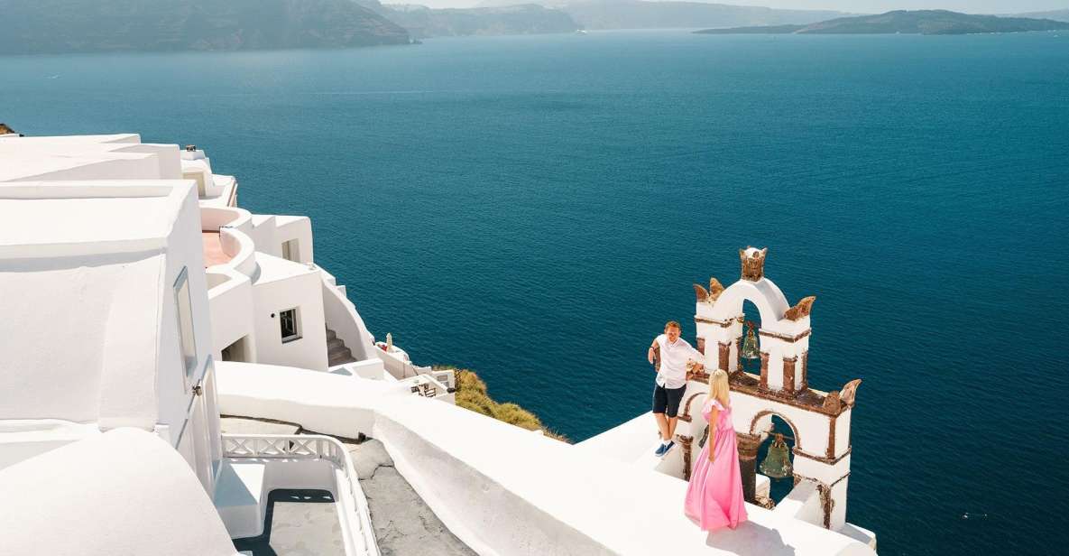 Santorini: Private Shore Excursion to Oia & Black Beach - Live Tour Guide